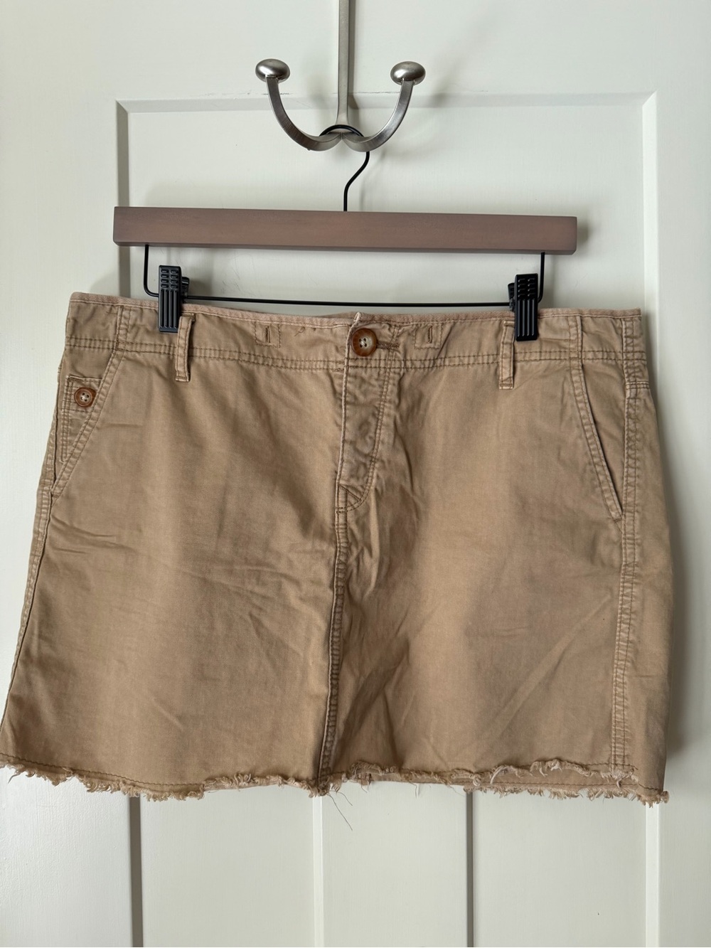 GAP Khaki Frayed Hem Mini Skirt Size 10 - Picture 4 of 12